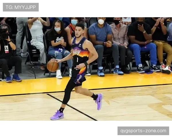 布里奇斯无球跑动制造空位，3D价值拉开进攻空间